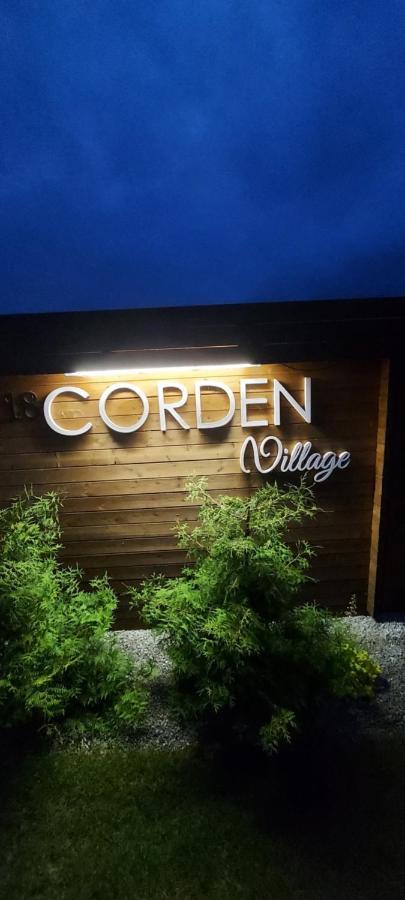 Corden Village 莱鲍 外观 照片